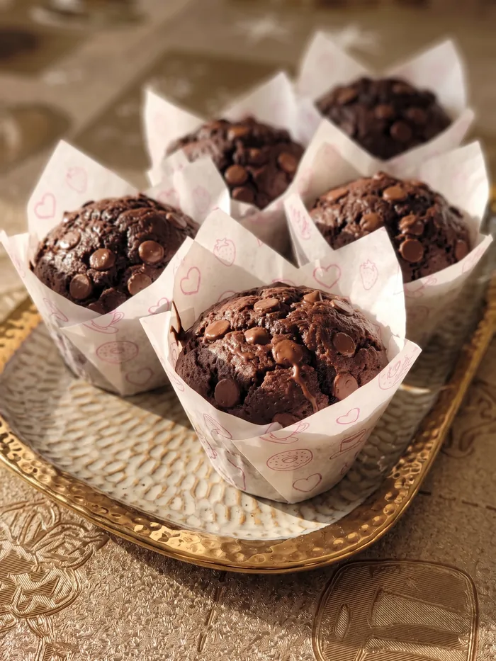 Petit cakes de brigadeiro da Kaluanda em bandeja